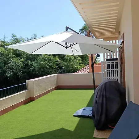 Luxury Penthouse, 50m2 Terrace, Downtown